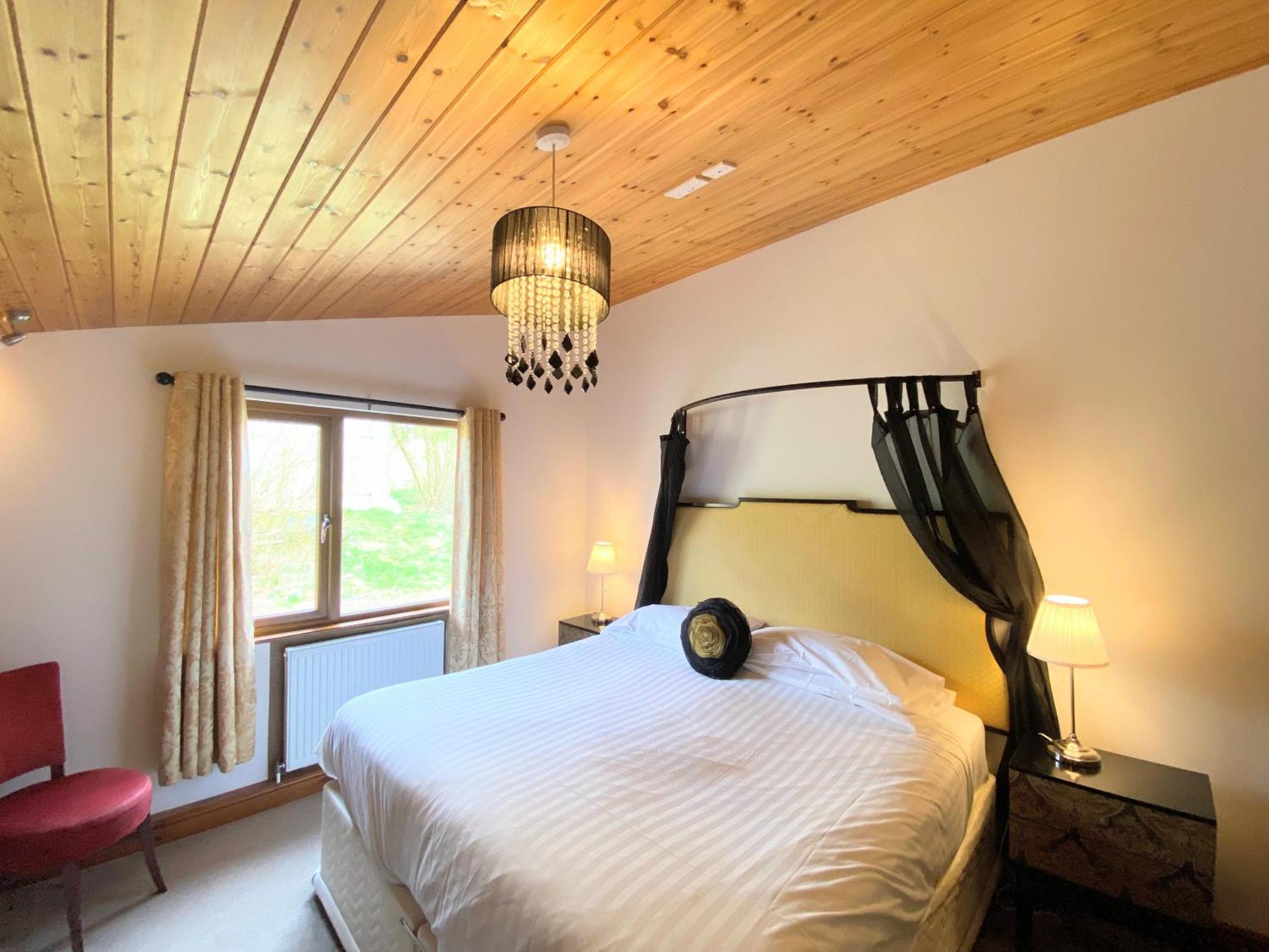 فيلا Torridon 12 With Private Hot Tub - Fife - Loch Leven - Lomond Hills Kelty المظهر الخارجي الصورة