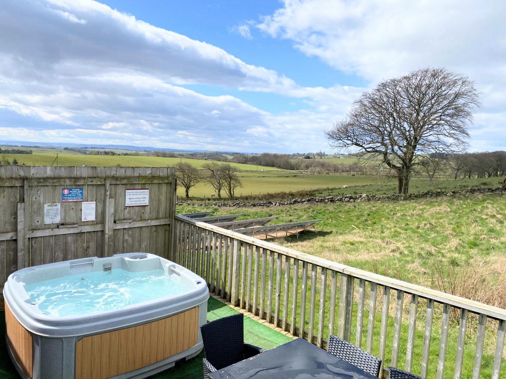 فيلا Torridon 12 With Private Hot Tub - Fife - Loch Leven - Lomond Hills Kelty المظهر الخارجي الصورة