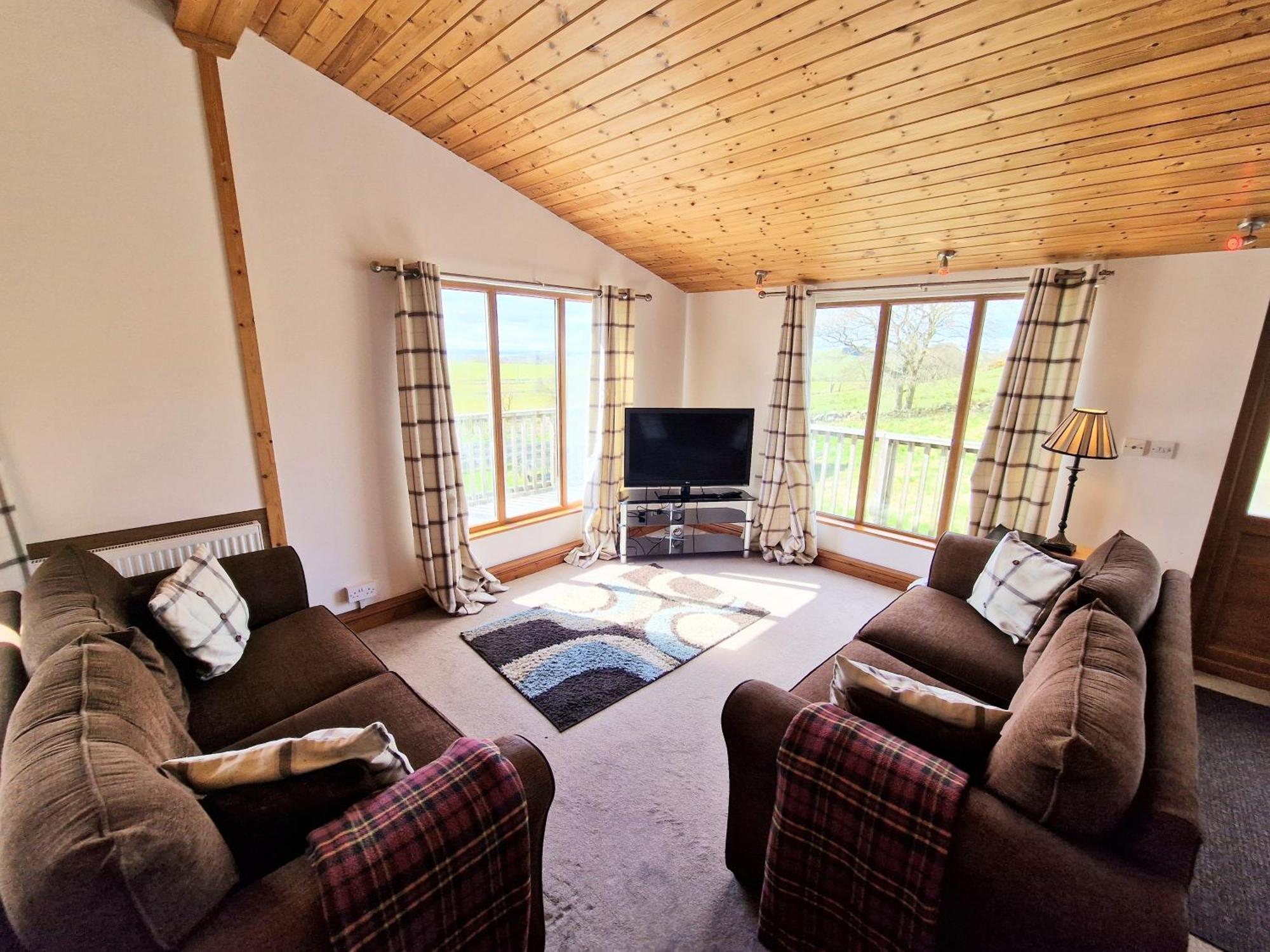 فيلا Torridon 12 With Private Hot Tub - Fife - Loch Leven - Lomond Hills Kelty المظهر الخارجي الصورة